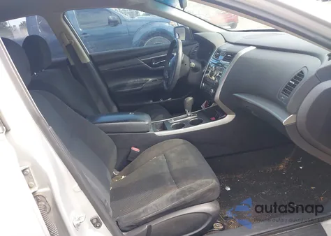 2015 Nissan Altima 2.5/S/Sv/Sl из США, поврежденный, VIN 1N4AL3AP4FC593481